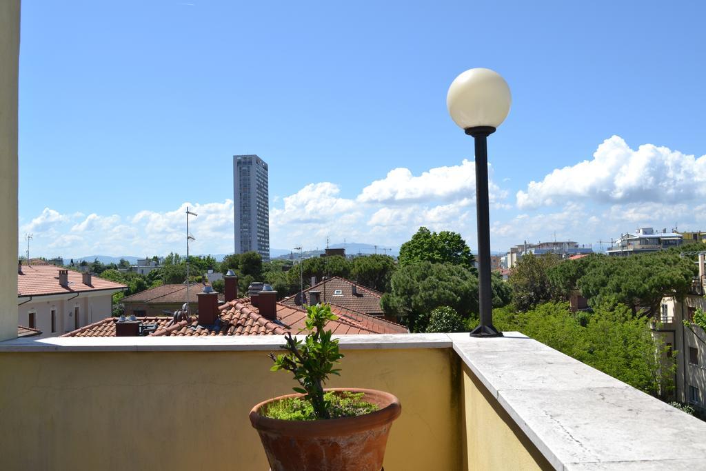 Hotel Parco Fellini Rimini Exteriör bild